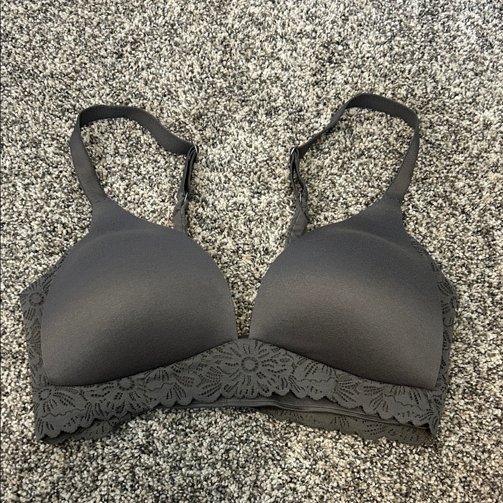 Aerie Charcoal Lace Detail Wireless Bra, size 30D - NWOT